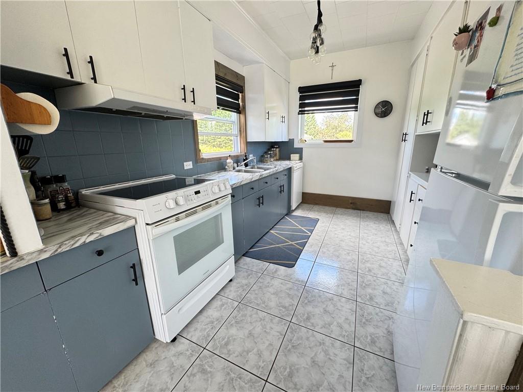 5852 17 Rte, Saint-Quentin, NB