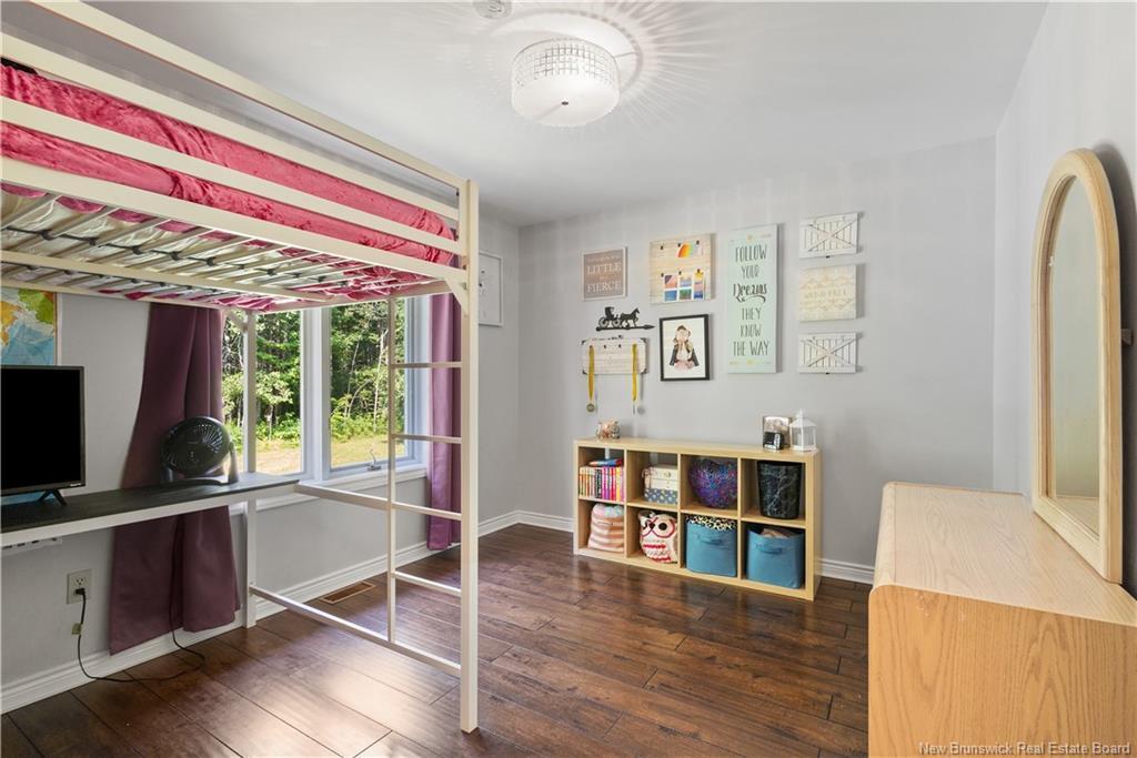 15 Mckinnon Rd, Miramichi, NB