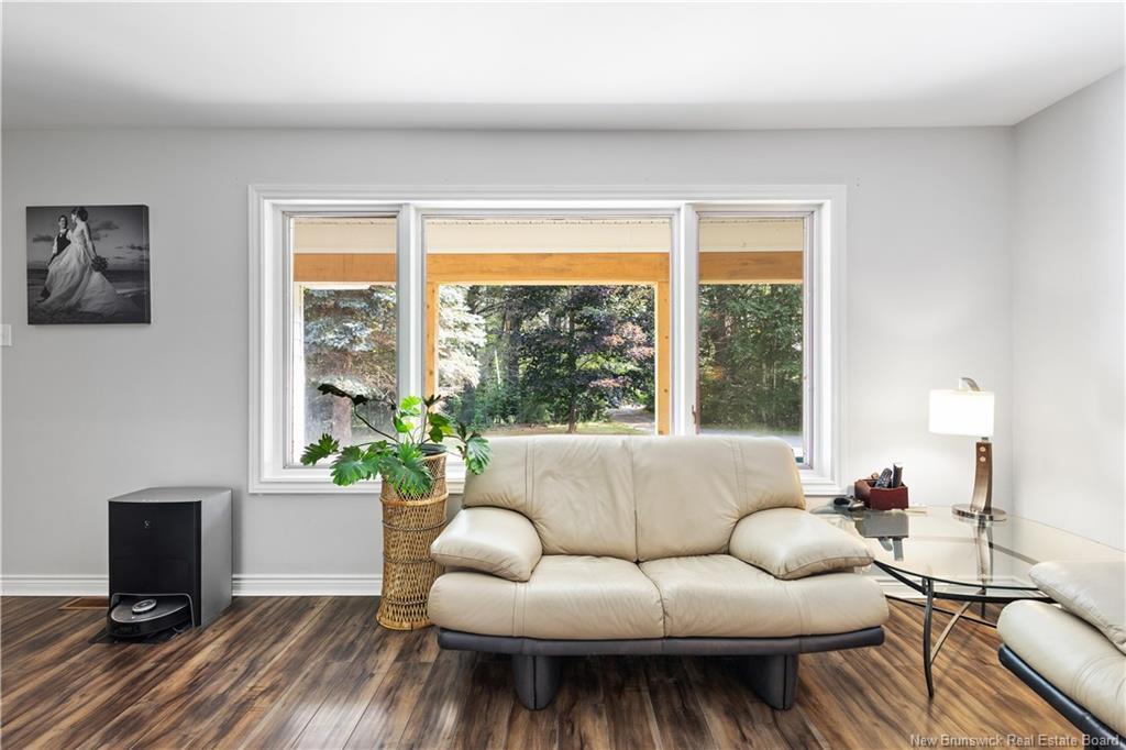 15 Mckinnon Rd, Miramichi, NB