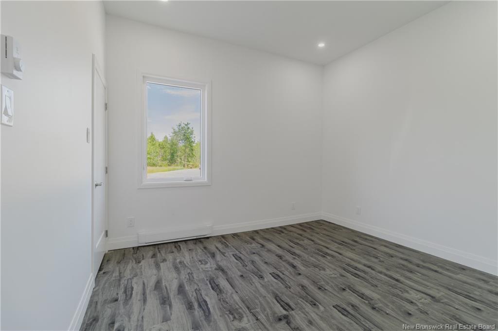 1236 Pleasant Dr, Minto, NB