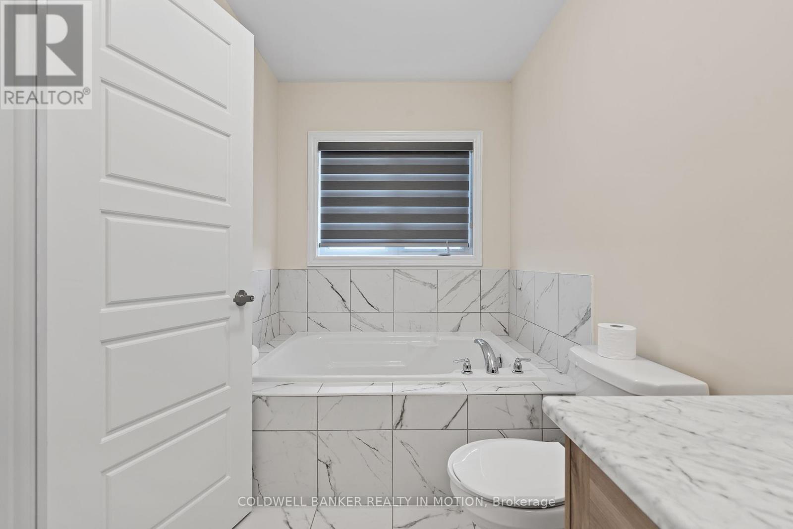 6 Discovery Drive, Thorold, ON - Indoor Photo Showing Bathroom