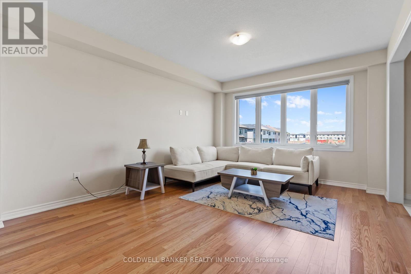 6 Discovery Drive, Thorold, ON - Indoor Photo Showing Living Room