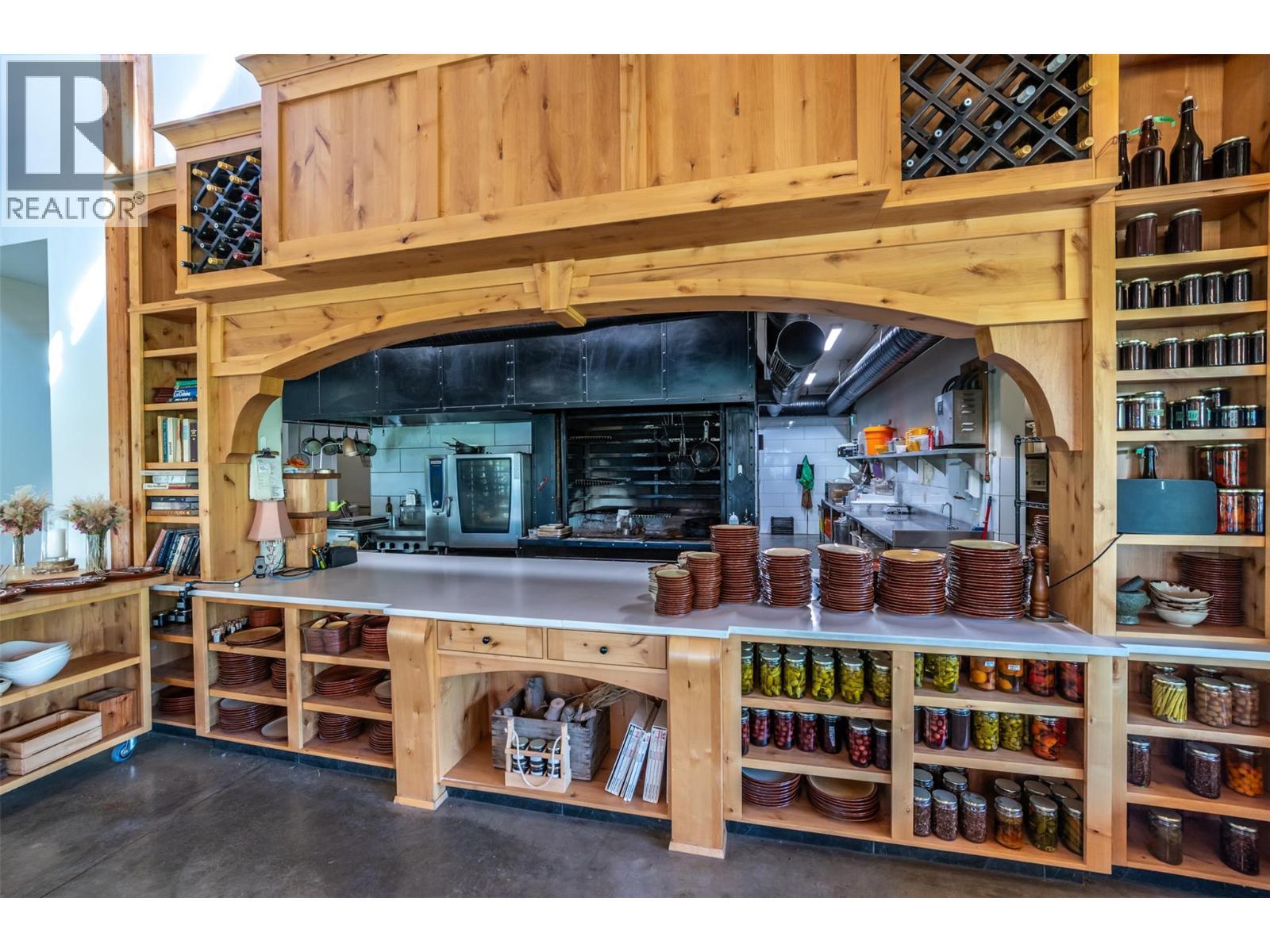 725 Mackenzie Road, Cawston, BC