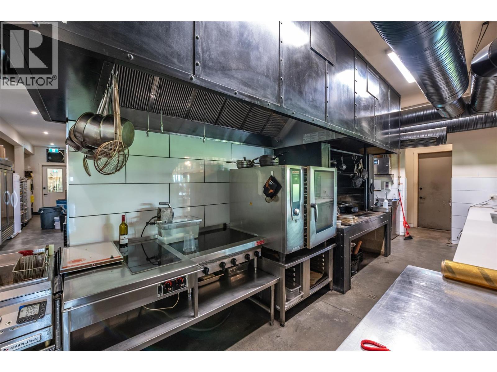 725 Mackenzie Road, Cawston, BC