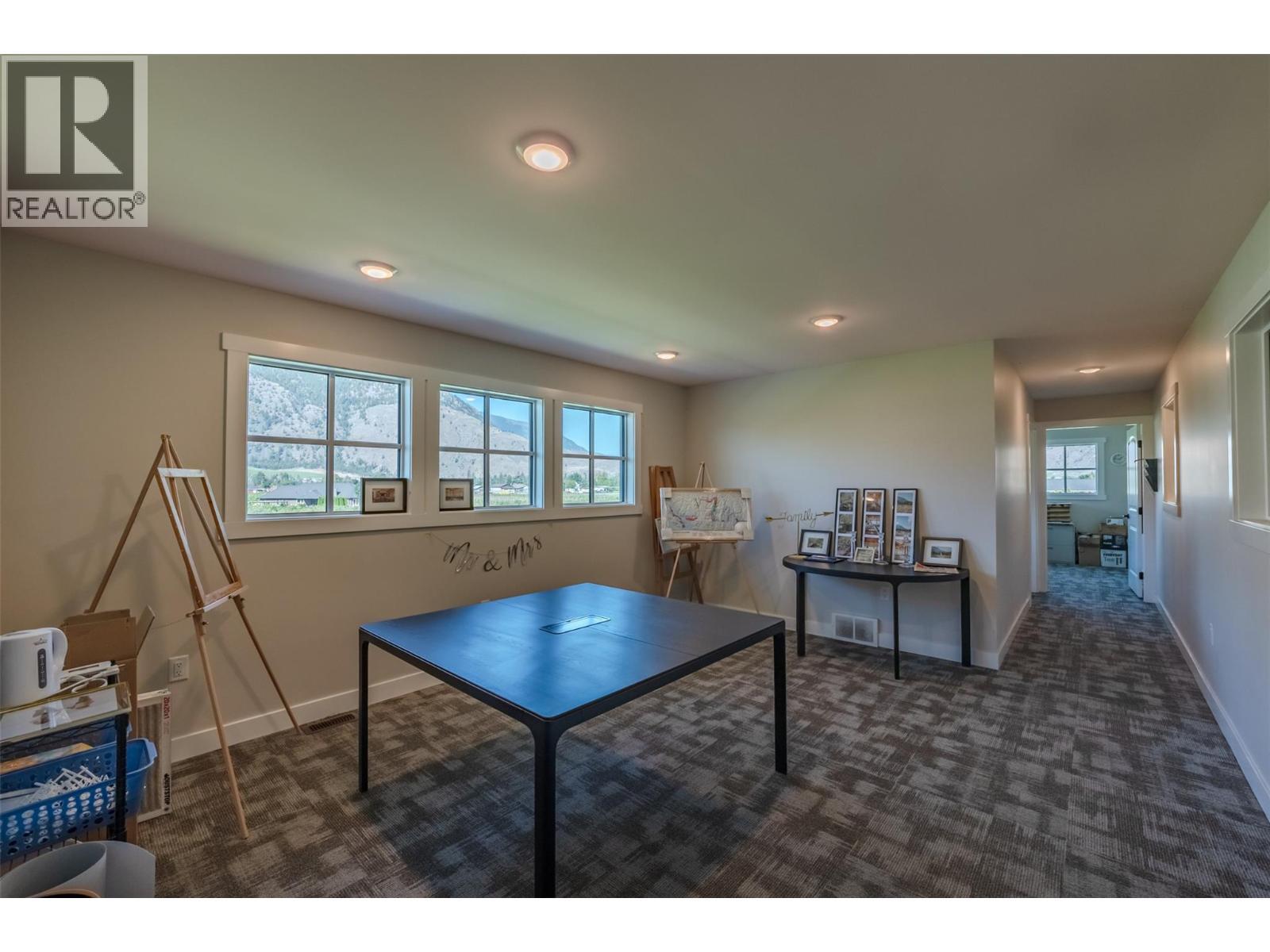 725 Mackenzie Road, Cawston, BC