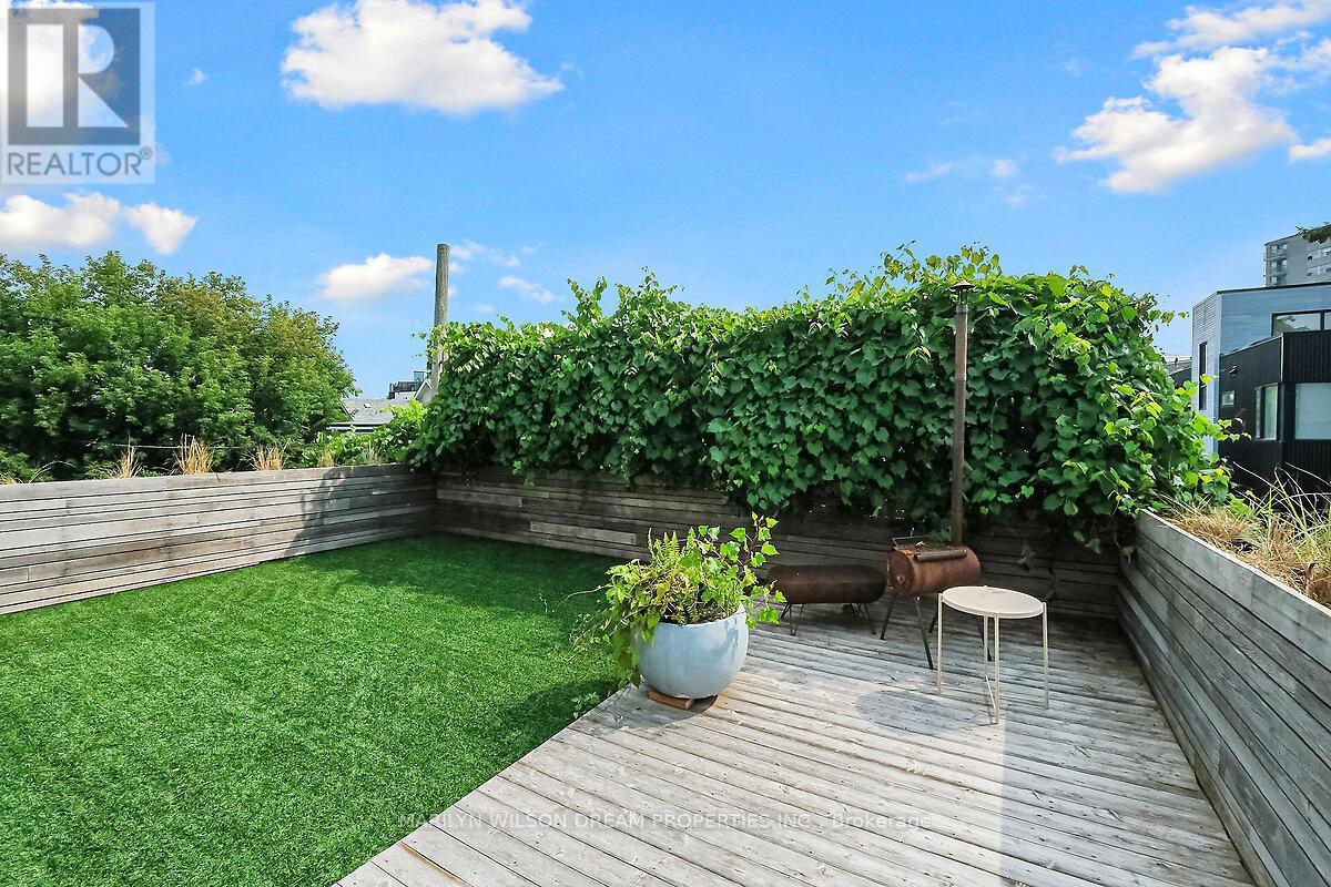 67 Pinhey Street, Ottawa, ON - Outdoor With Deck Patio Veranda