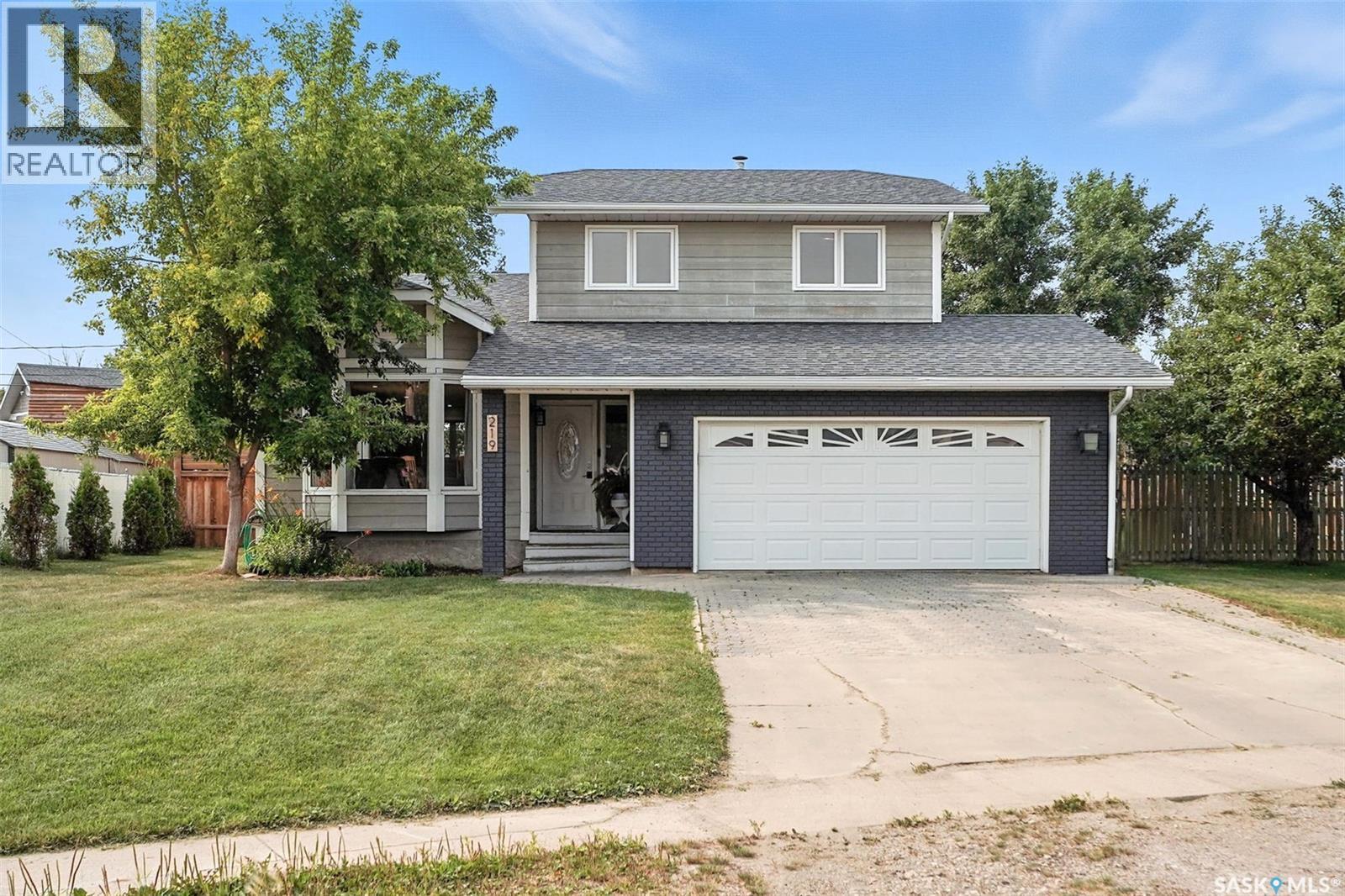 219 Westview Place, Allan, SK - Outdoor With Facade