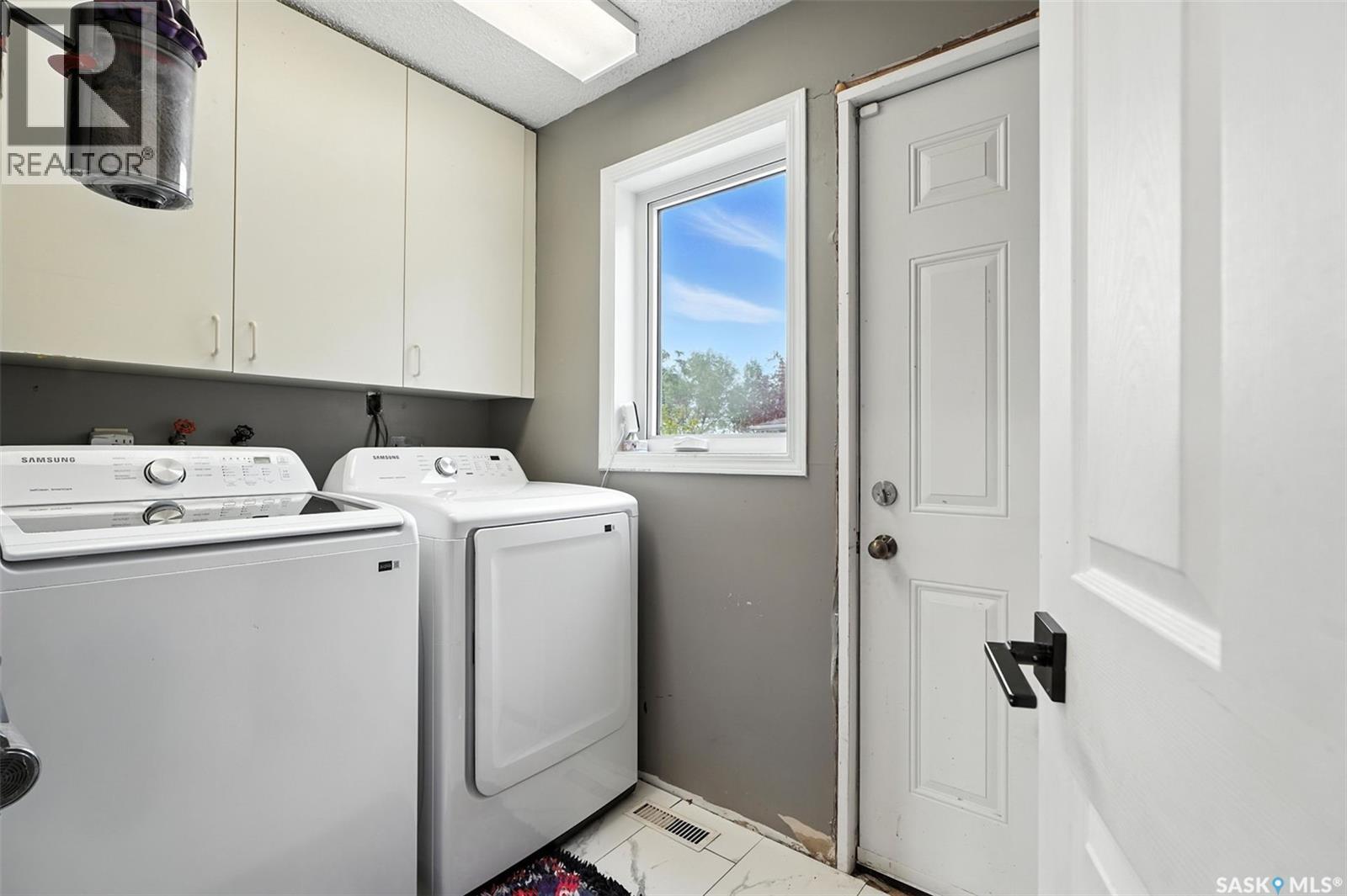 219 Westview Place, Allan, SK - Indoor Photo Showing Laundry Room