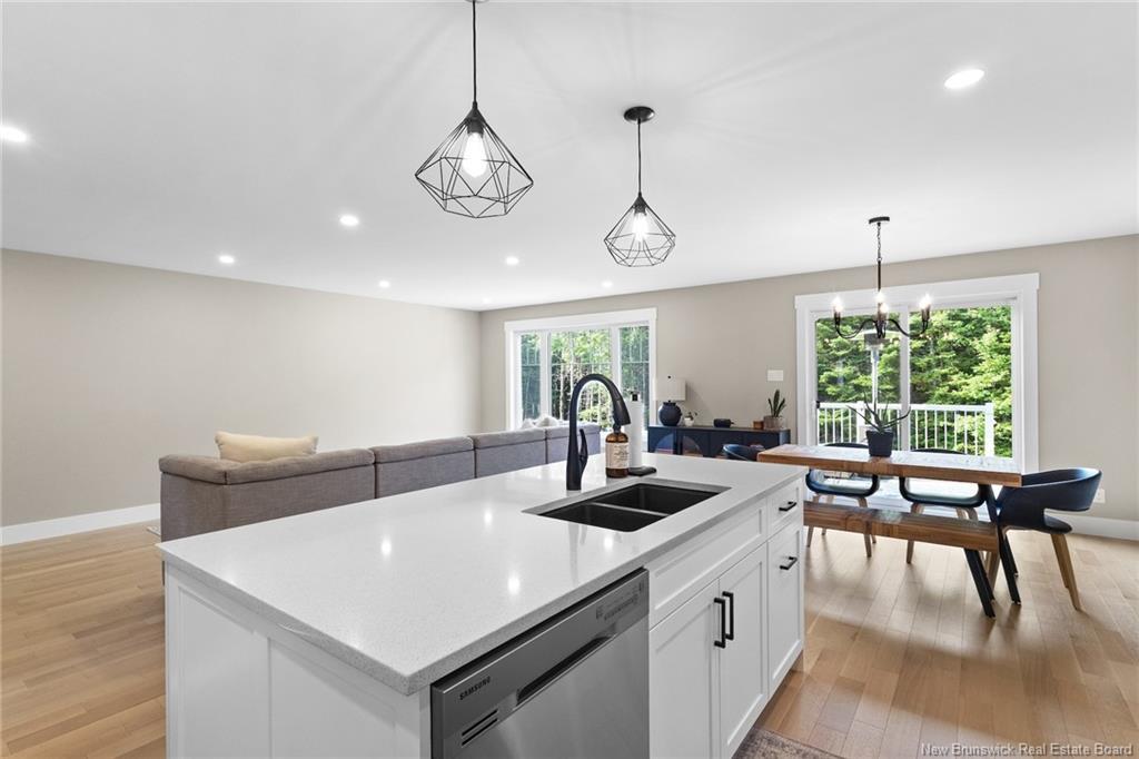 27 Weavers Wy, Fredericton, NB