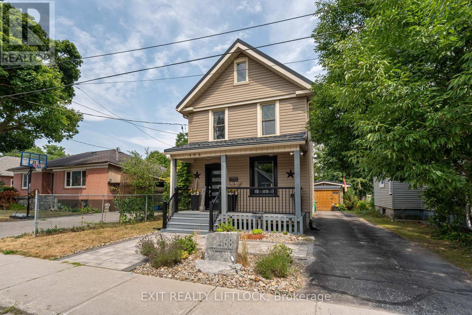 468 Cambridge Street, Peterborough (Town Ward 3), ON - Outdoor With Deck Patio Veranda With Facade