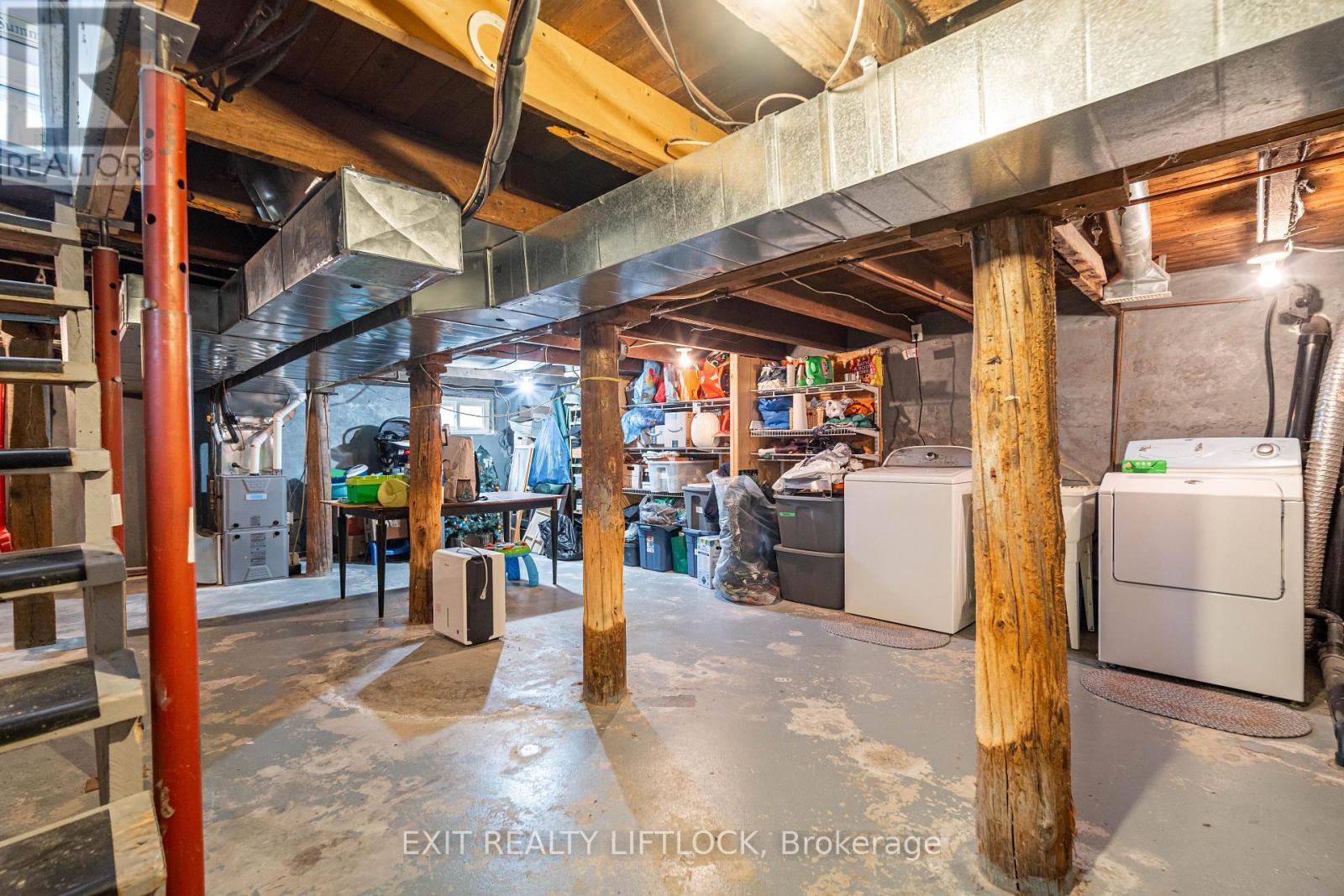 468 Cambridge Street, Peterborough (Town Ward 3), ON - Indoor Photo Showing Laundry Room