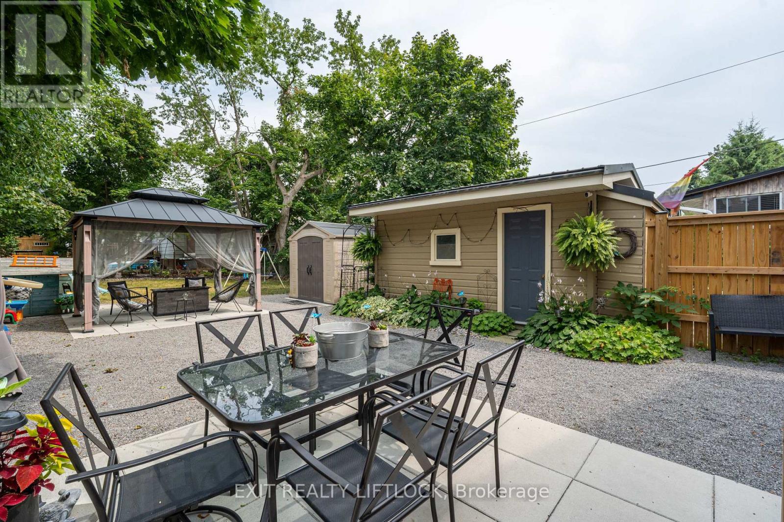468 Cambridge Street, Peterborough (Town Ward 3), ON - Outdoor With Deck Patio Veranda
