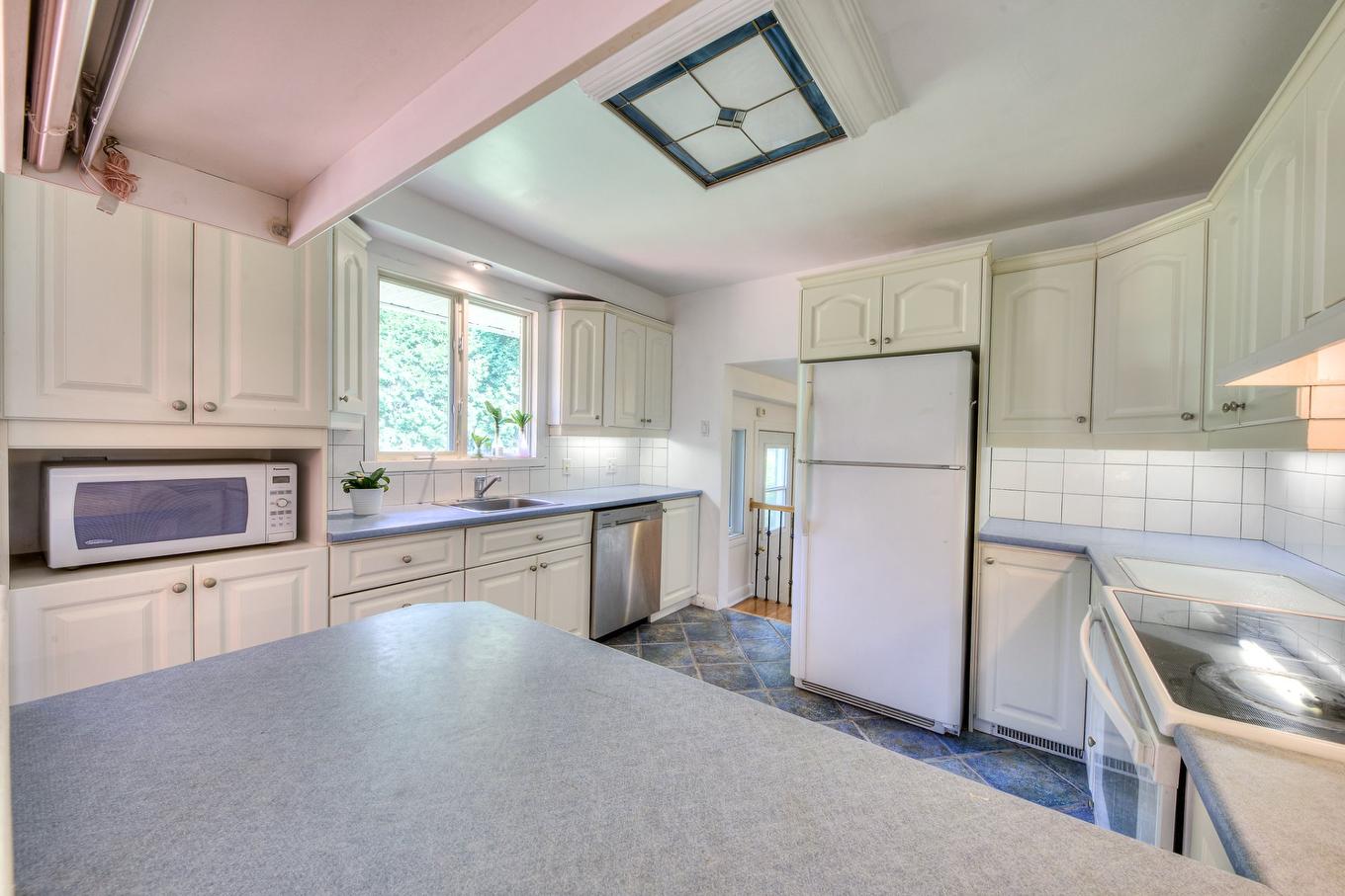 Kitchen - 191 Stonehenge Drive, Beaconsfield, QC - Indoor Photo Showing Kitchen