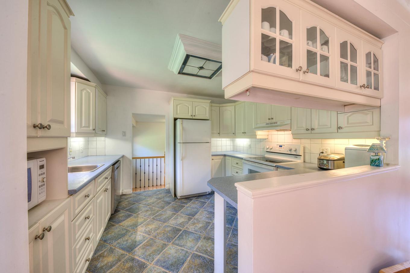 Kitchen - 191 Stonehenge Drive, Beaconsfield, QC - Indoor Photo Showing Kitchen