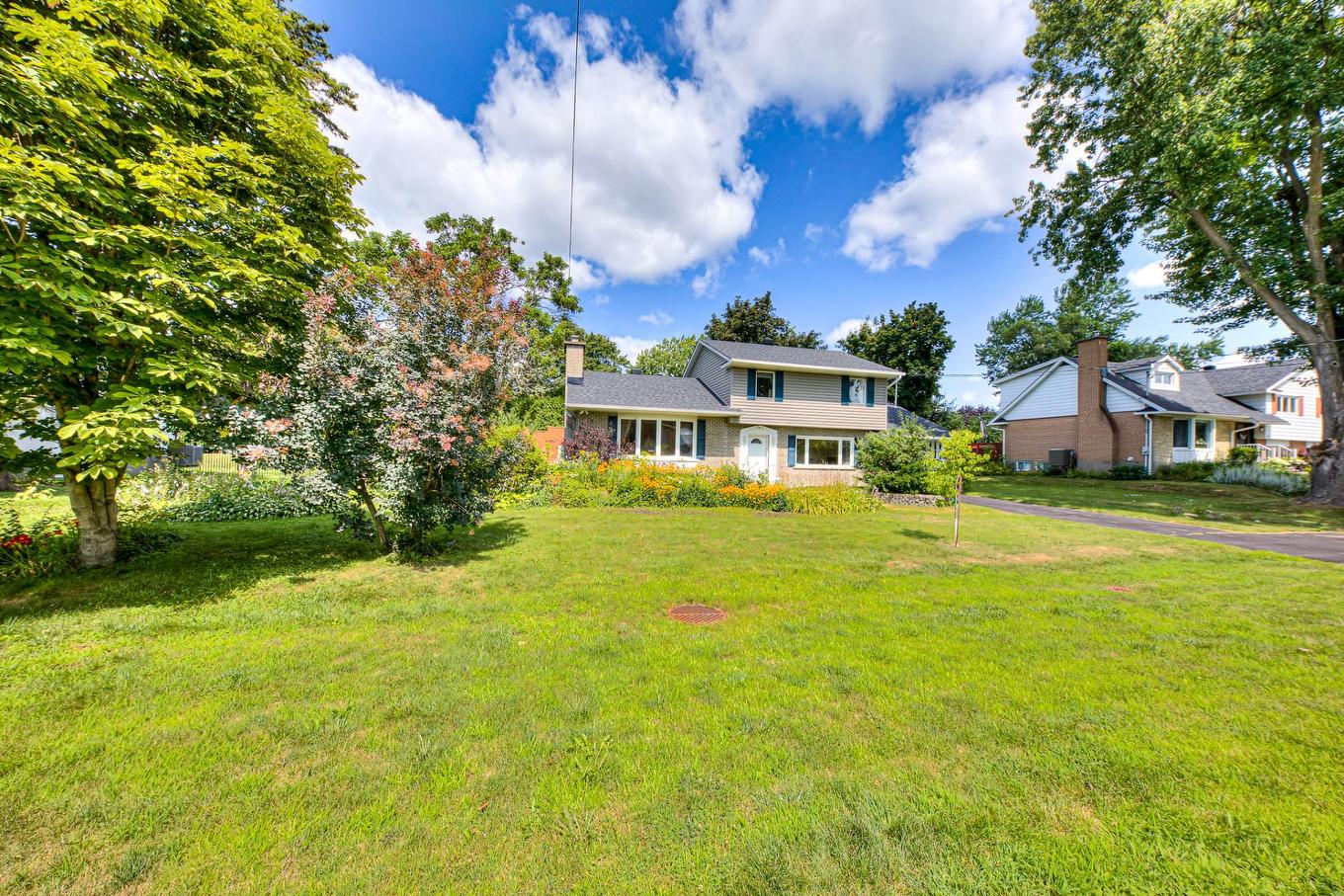 Frontage - 191 Stonehenge Drive, Beaconsfield, QC - Outdoor