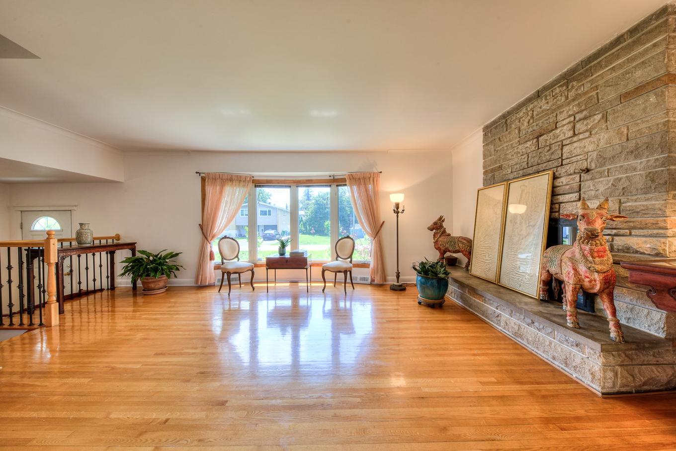Living room - 191 Stonehenge Drive, Beaconsfield, QC - Indoor