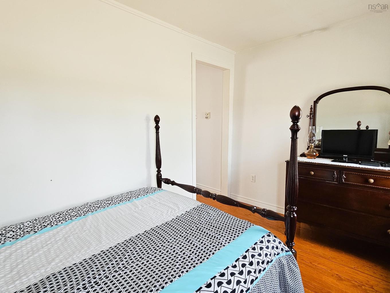 4606 Highway 2, Upper Economy, NS