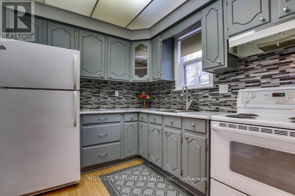 171 Sterling Street, London East (East C), ON - Indoor Photo Showing Kitchen