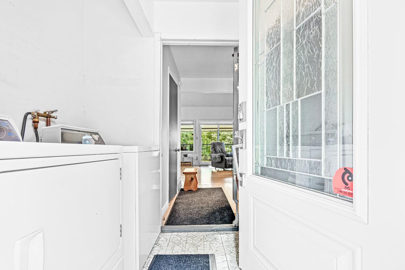 Laundry room - 3785 Rue Rolland, Sainte-Adèle, QC - Indoor Photo Showing Laundry Room