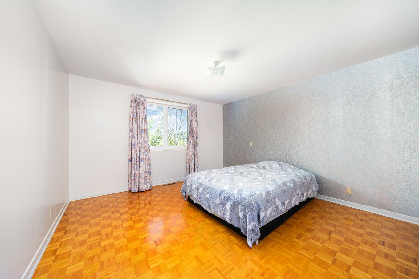 Chambre à coucher - 67 Av. Broadview, Pointe-Claire, QC - Indoor Photo Showing Bedroom