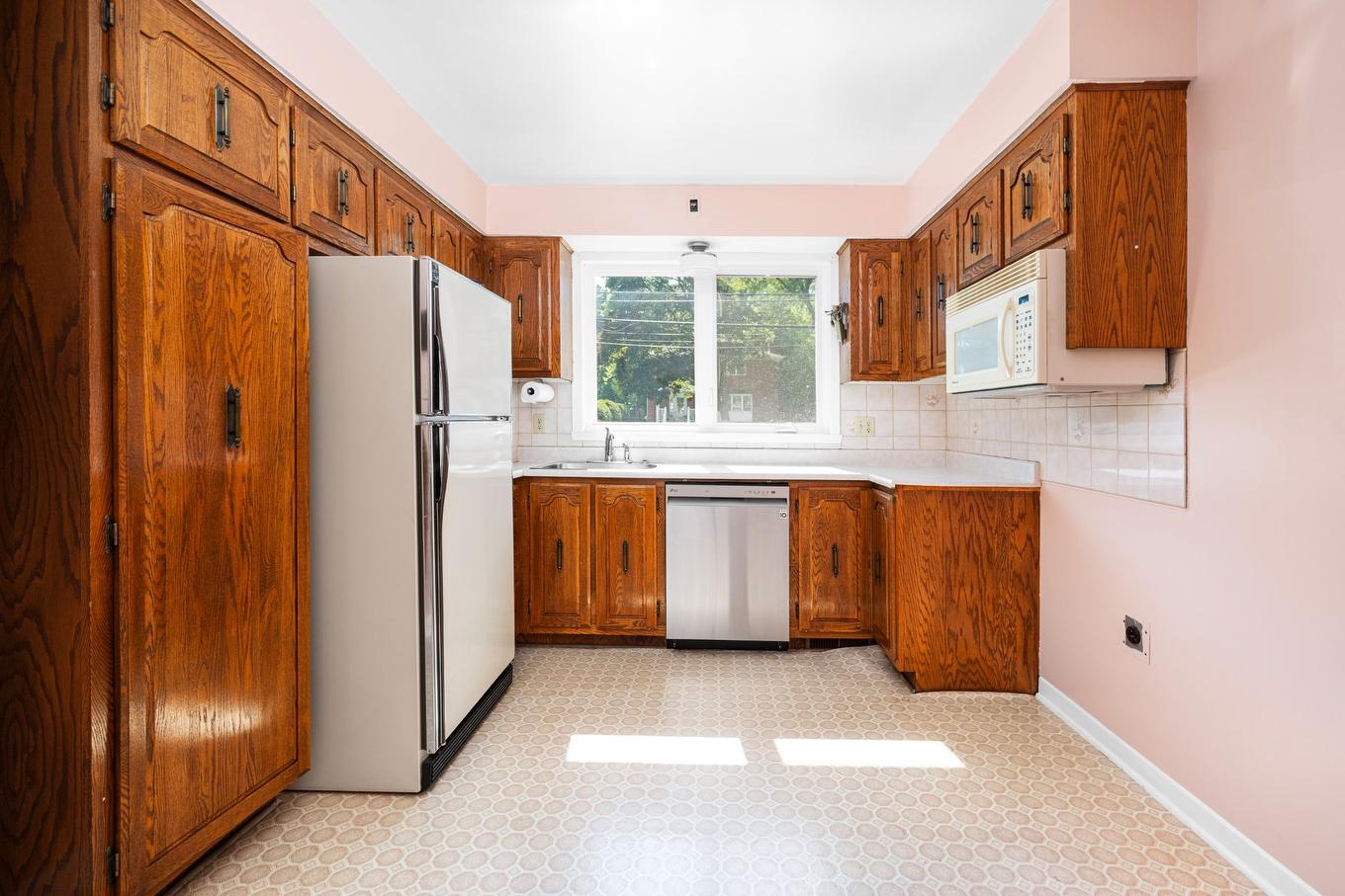 Cuisine - 67 Av. Broadview, Pointe-Claire, QC - Indoor Photo Showing Kitchen