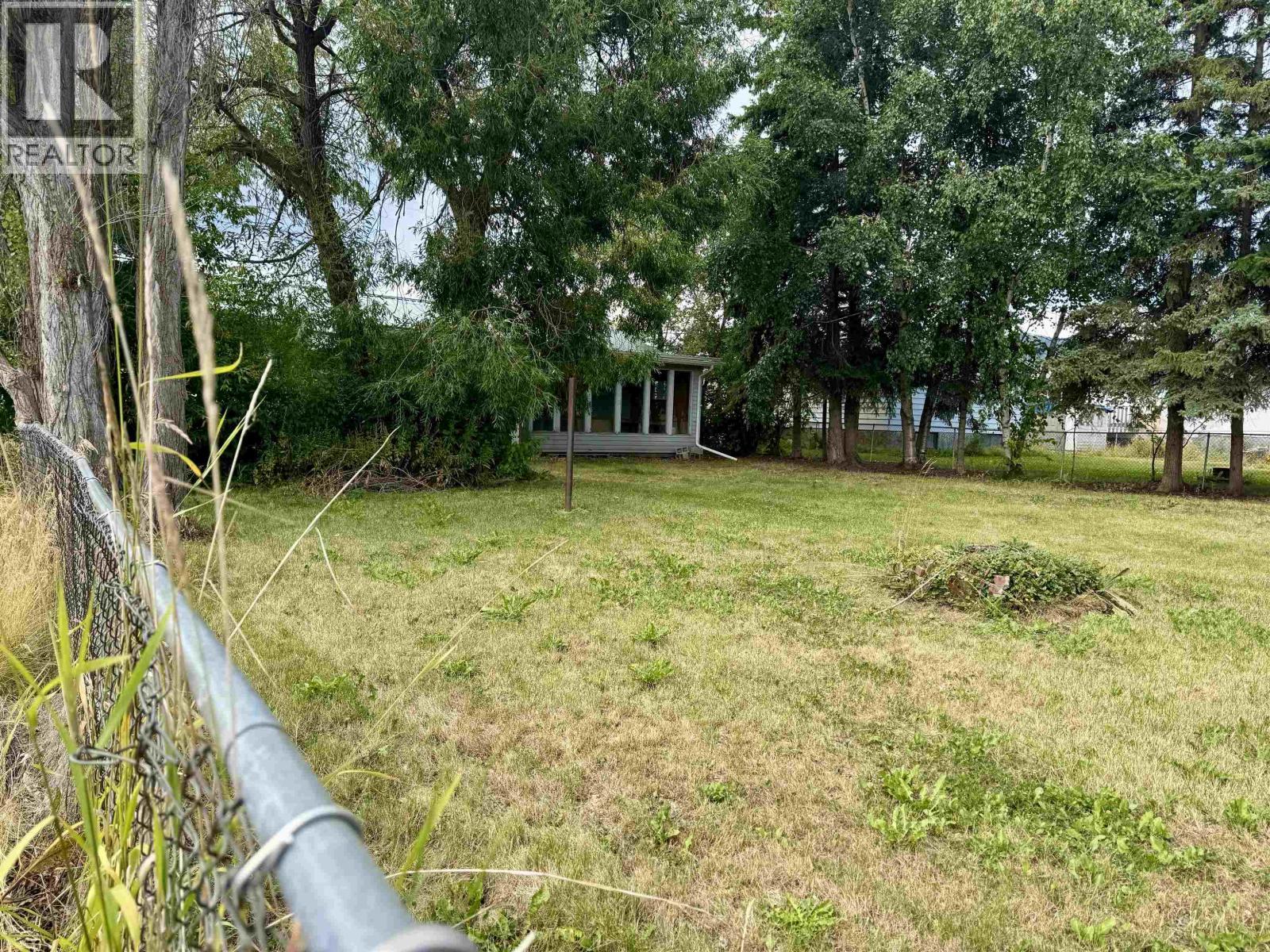 204 3Rd Avenue, Fort St. James, BC - Outdoor