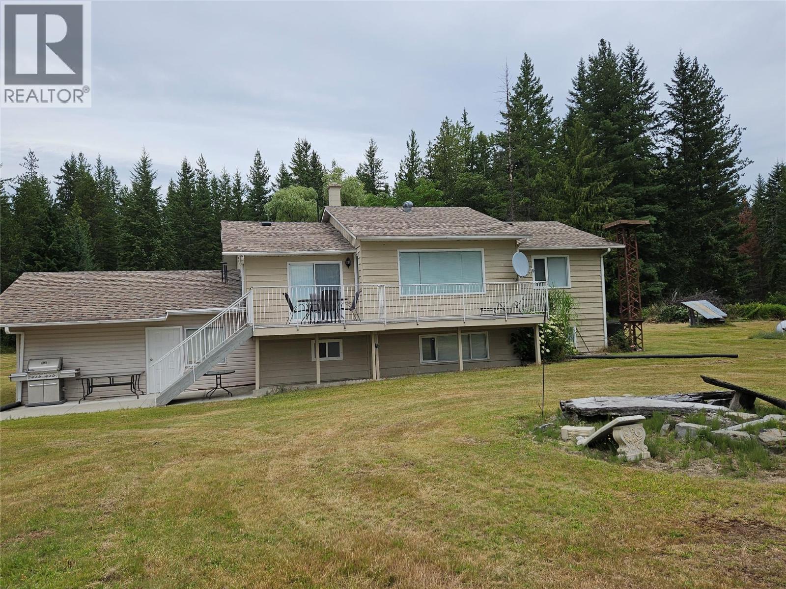 145 Mostyn Road, Arrow Park, BC - Outdoor
