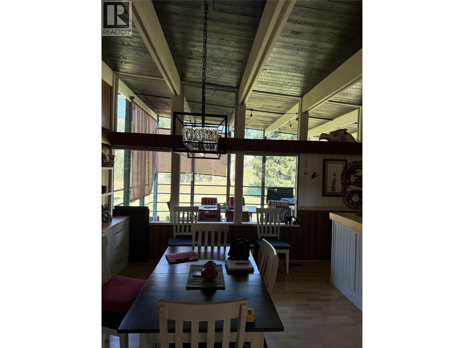 120 Arab Run Road, Kamloops, BC - Indoor Photo Showing Dining Room