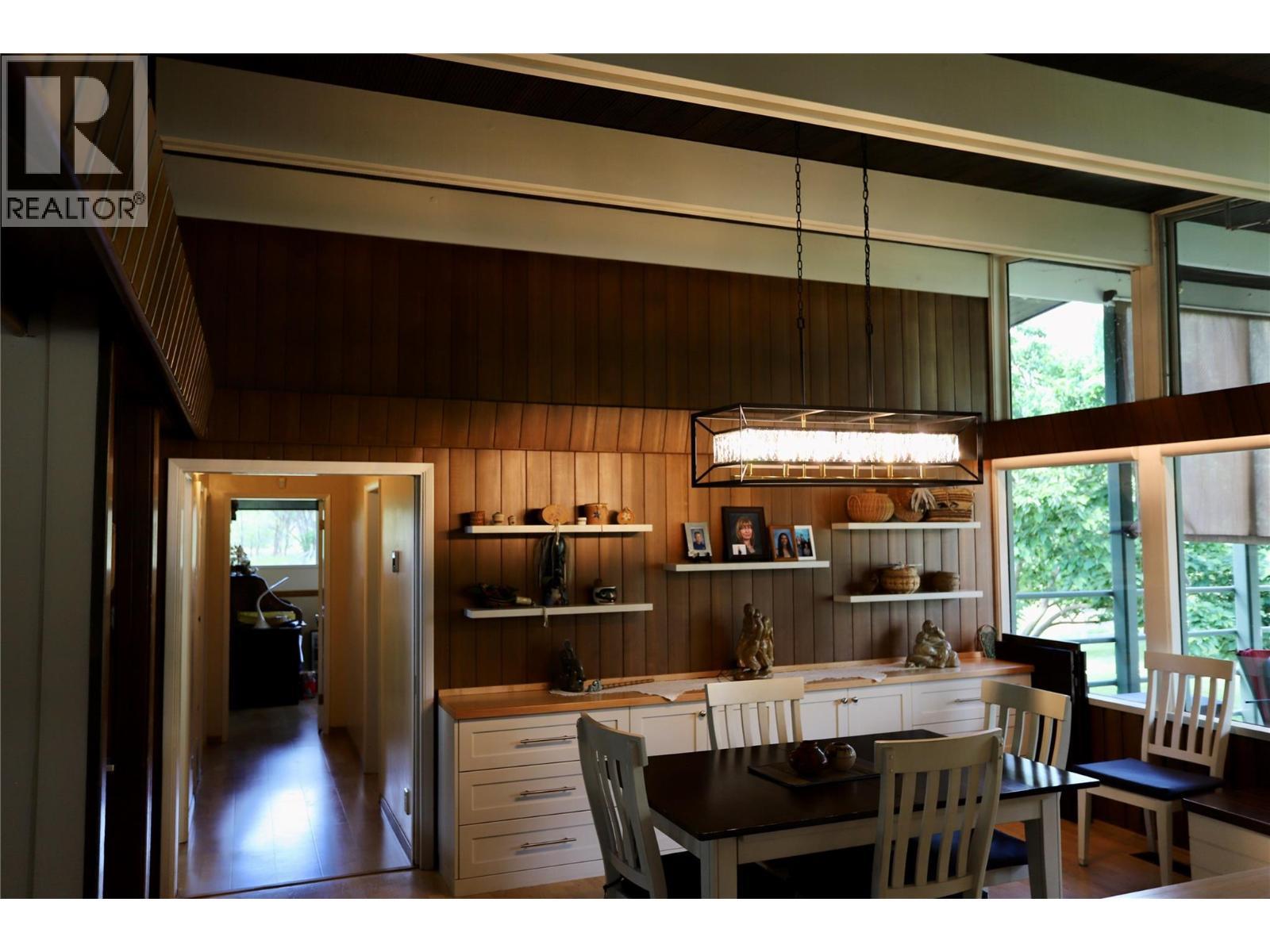 120 Arab Run Road, Kamloops, BC - Indoor Photo Showing Dining Room
