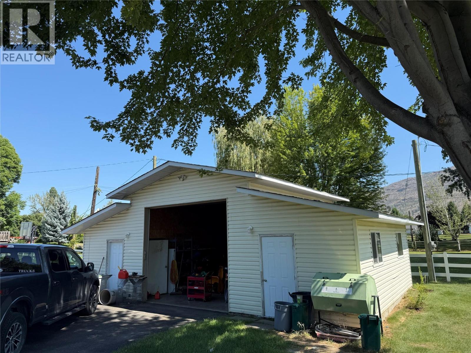 120 Arab Run Road, Kamloops, BC - Outdoor With Exterior