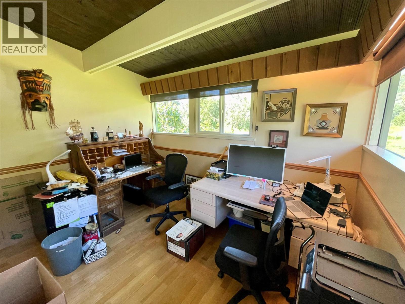 120 Arab Run Road, Kamloops, BC - Indoor Photo Showing Office