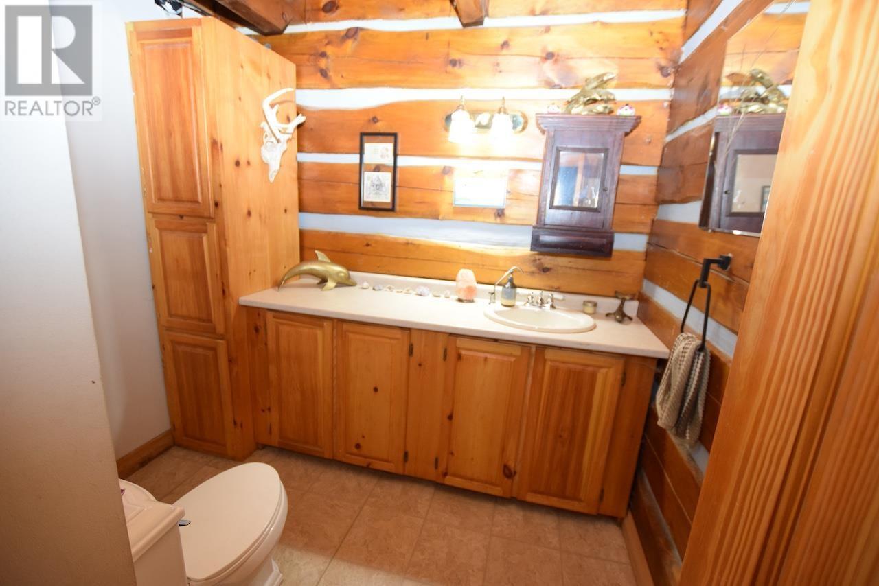 4517 Highway 17, Spragge, ON - Indoor Photo Showing Bathroom