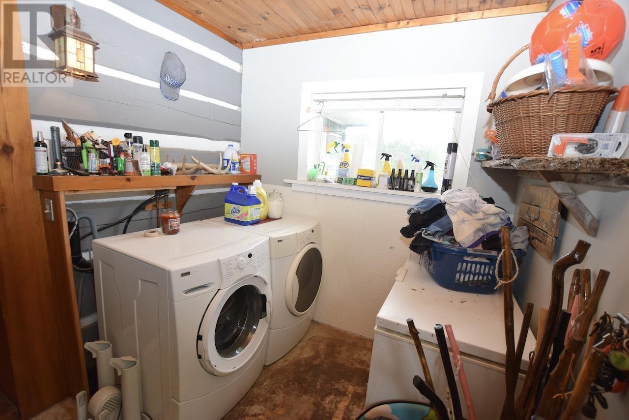 4517 Highway 17, Spragge, ON - Indoor Photo Showing Laundry Room