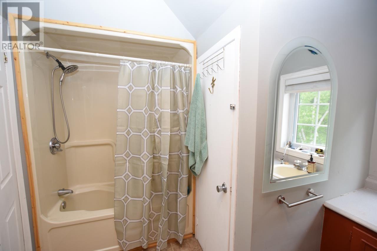 4517 Highway 17, Spragge, ON - Indoor Photo Showing Bathroom