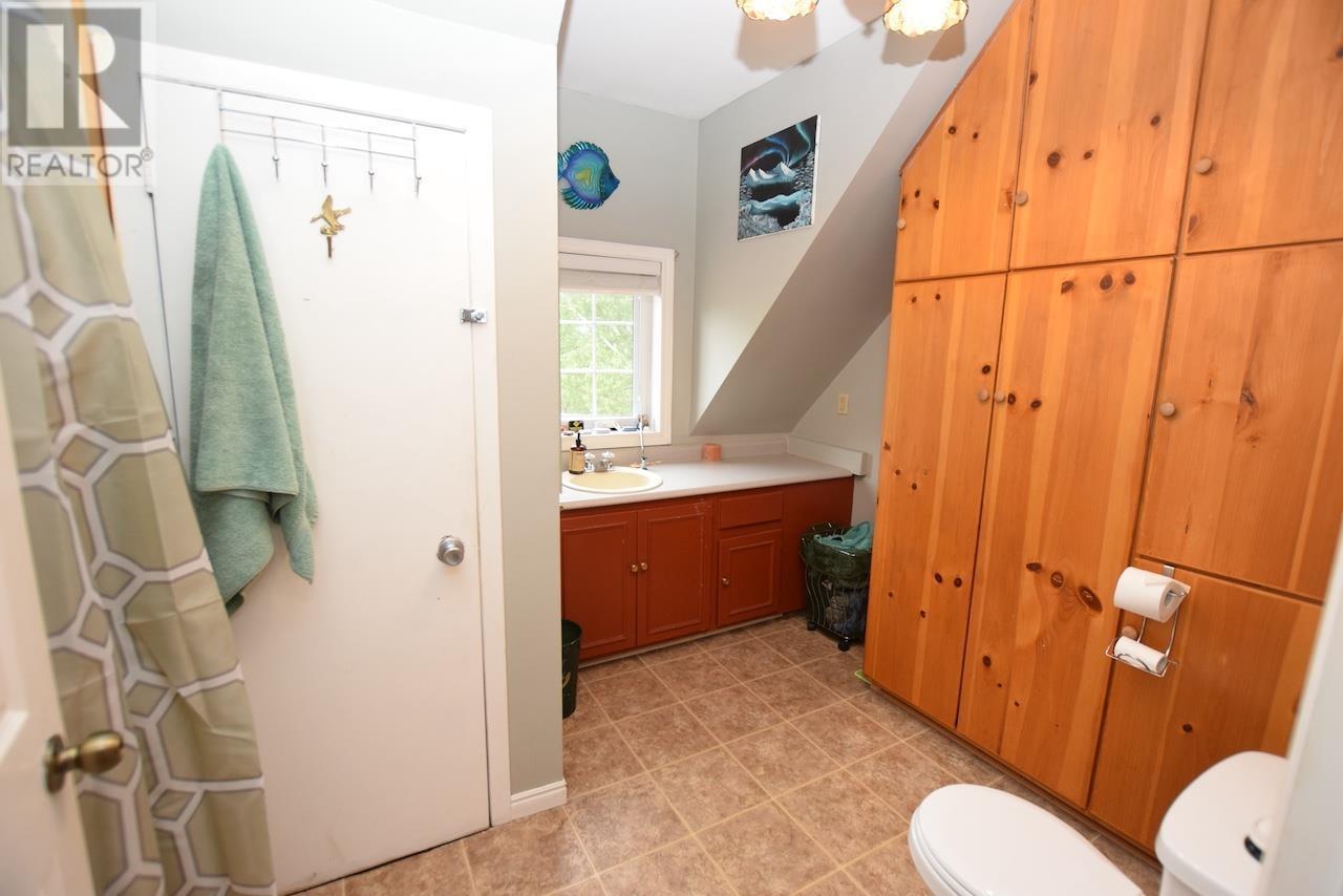 4517 Highway 17, Spragge, ON - Indoor Photo Showing Bathroom