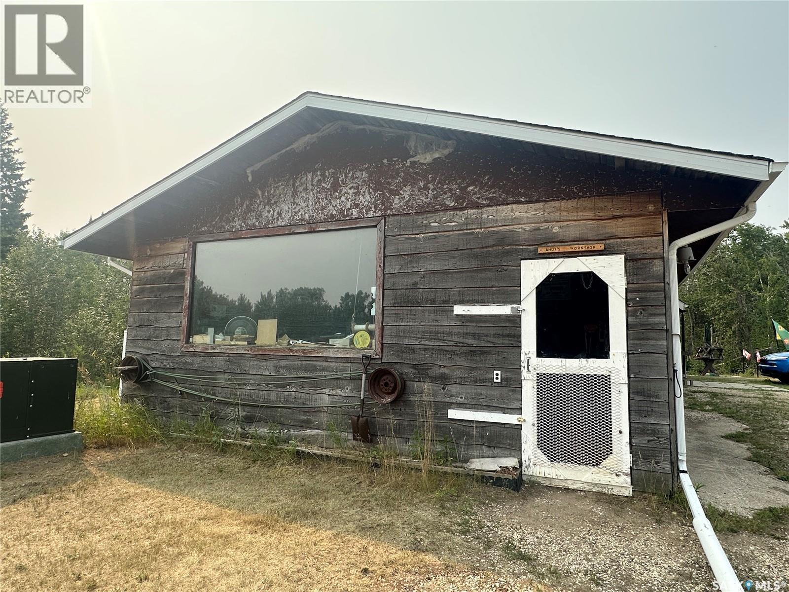Hobby Farm, Arran, SK