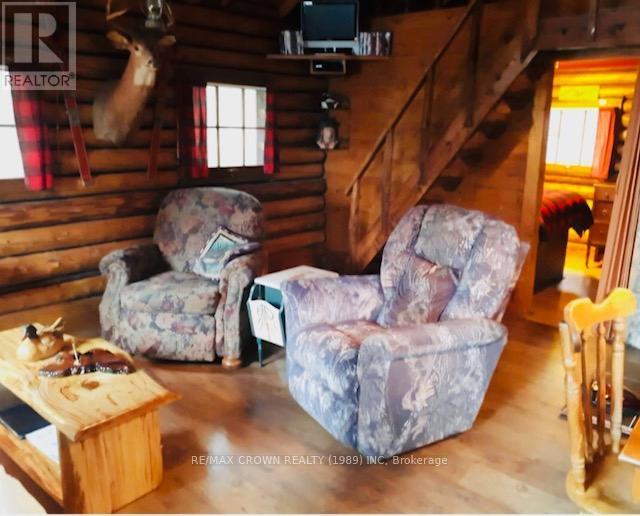 Lt 5-6 Stoddart Township, Hearst, ON - Indoor Photo Showing Living Room