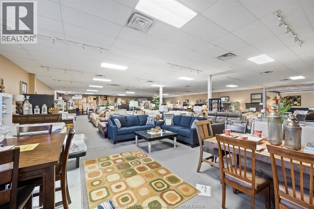 2570 Ouellette Avenue, Windsor, ON