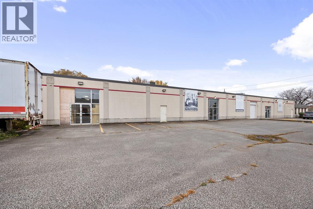 2570 Ouellette Avenue, Windsor, ON