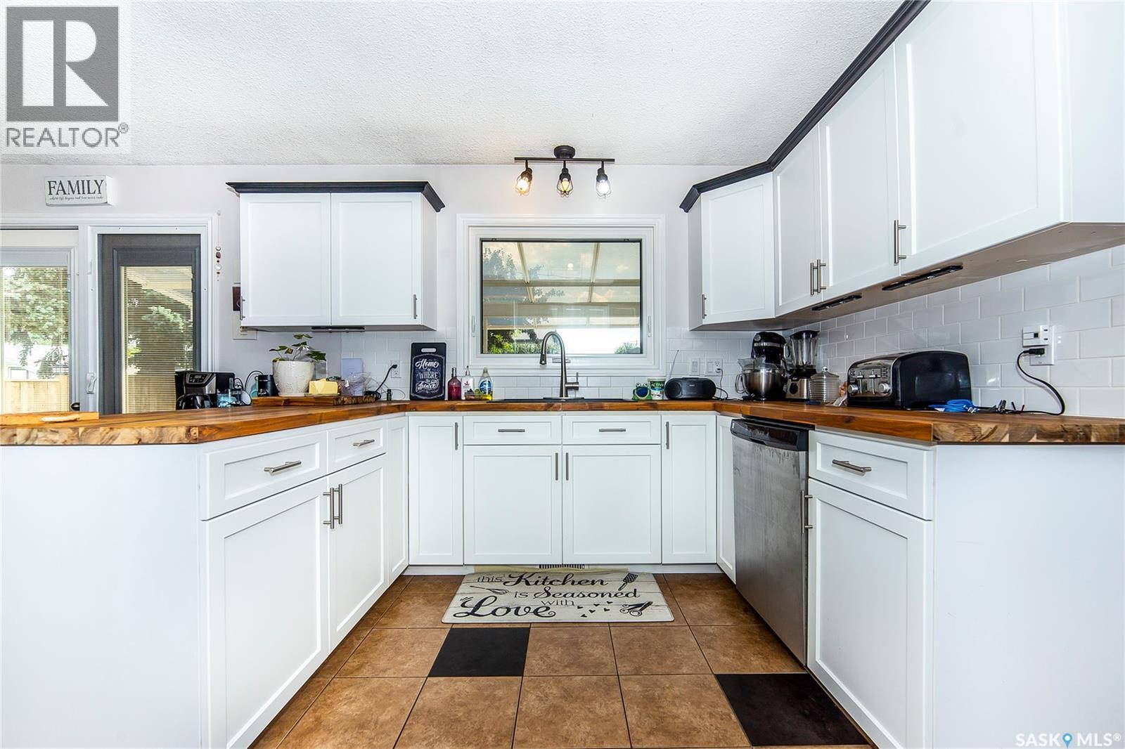 33 Birch Drive, Birch Hills, SK - Indoor Photo Showing Kitchen