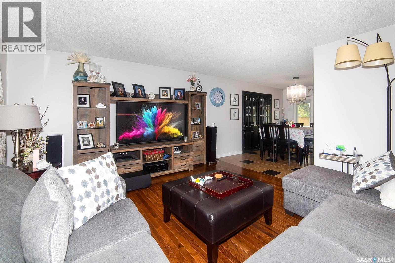 33 Birch Drive, Birch Hills, SK - Indoor Photo Showing Living Room