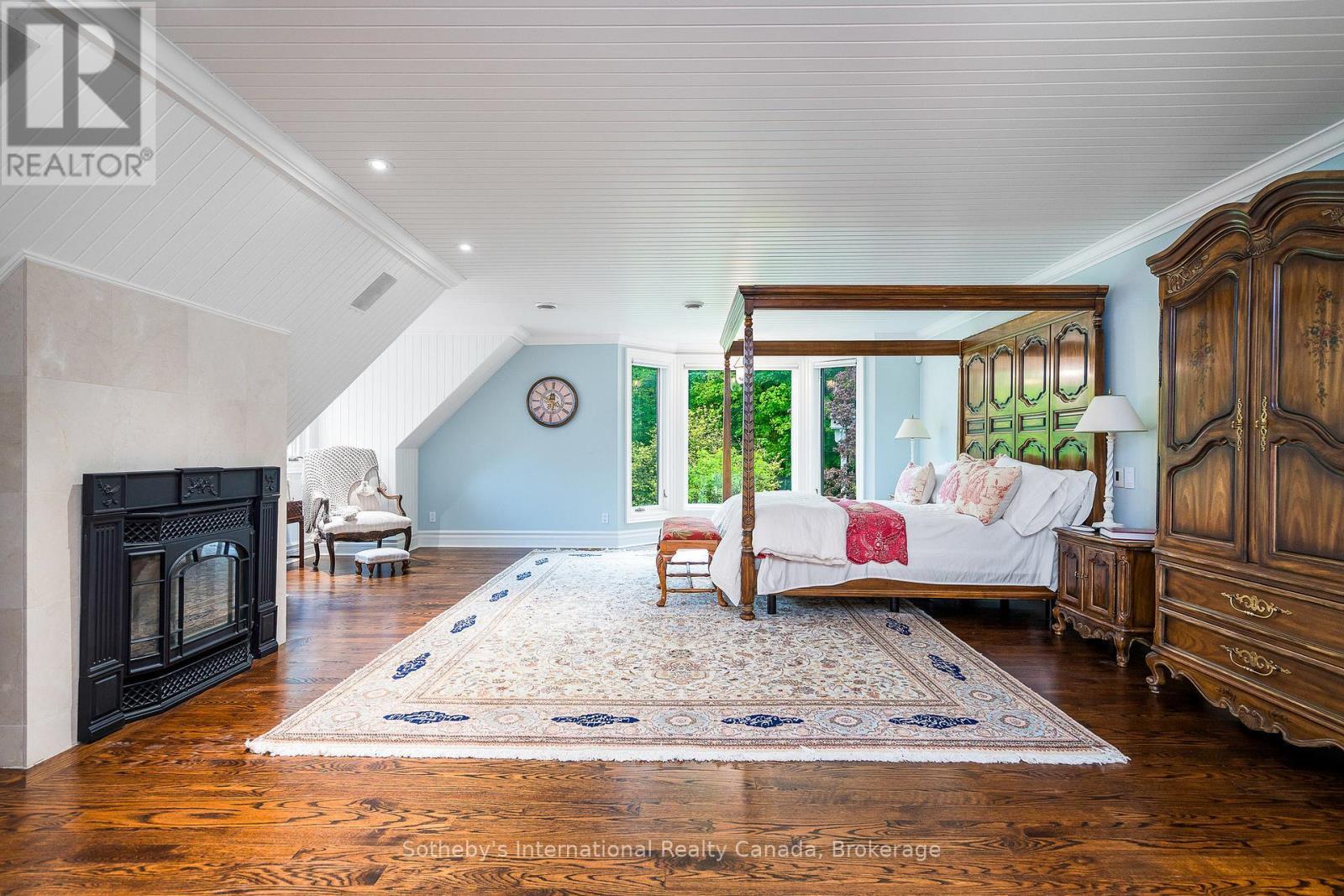 Primary in Main with 2 walk ins and ensuite - 12800 8Th Concession, King (Nobleton), ON