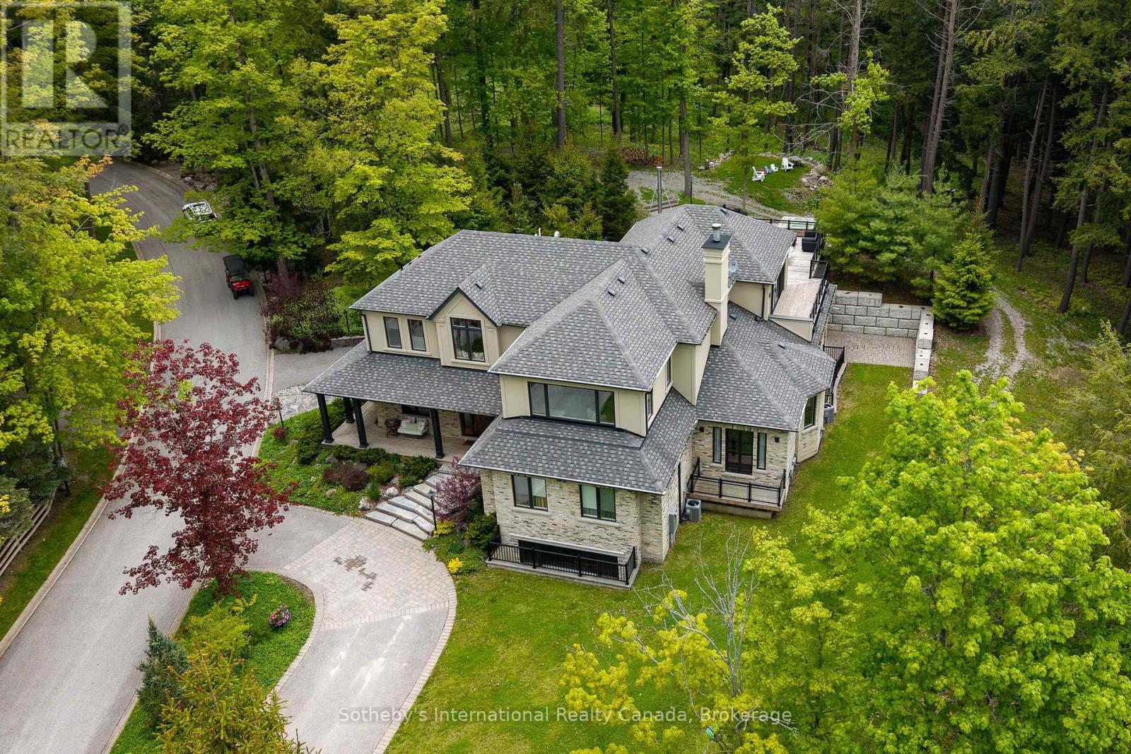 5 bedrooms, 7 bathrooms, large deck - 12800 8Th Concession, King (Nobleton), ON