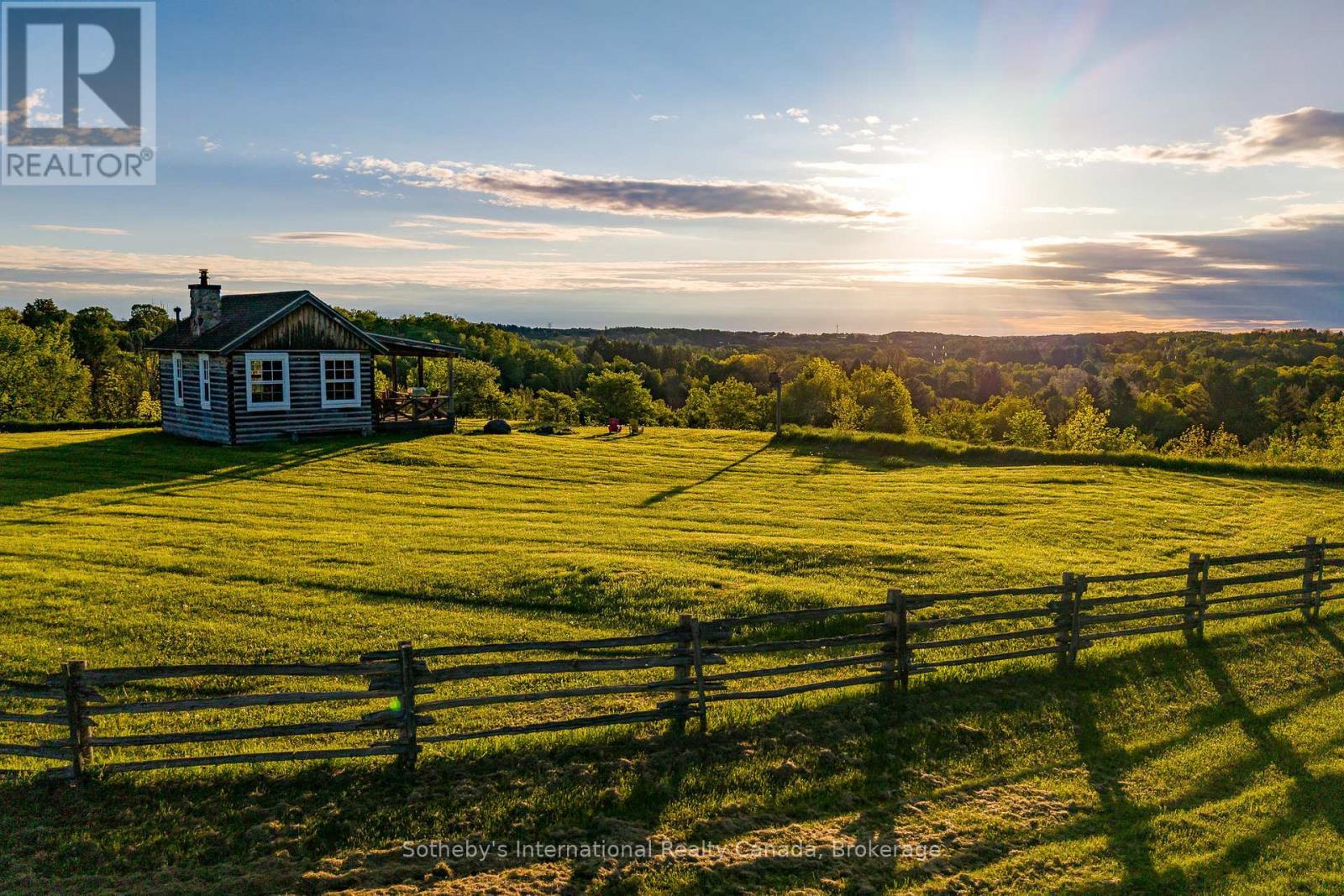 Log cabin elevated at back of property - 12800 8Th Concession, King (Nobleton), ON