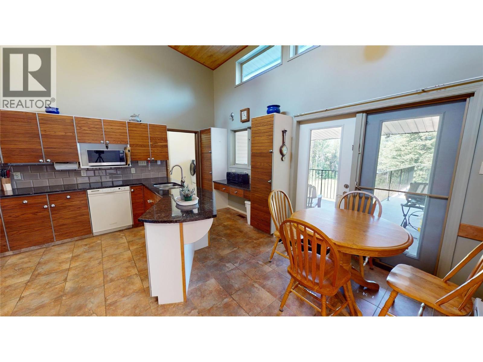 105 Castle Mountain Road, Fernie, BC - Indoor