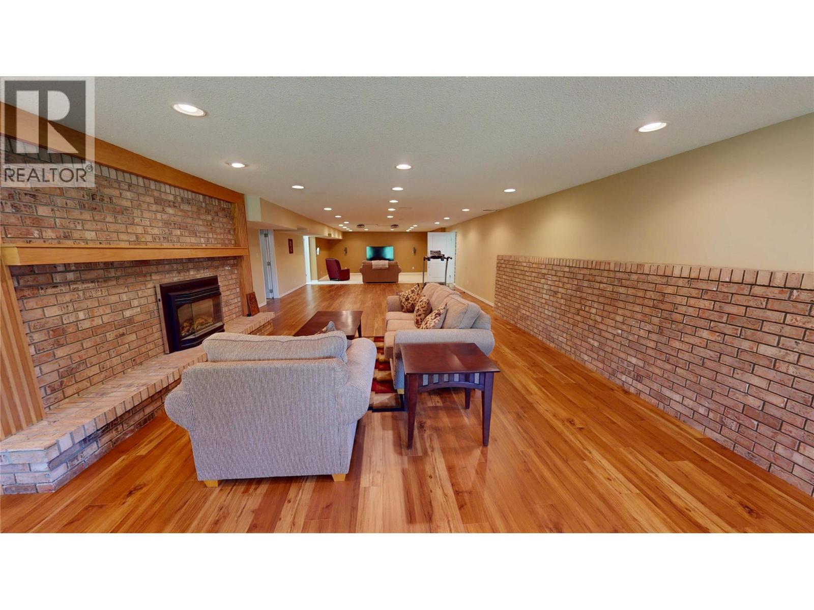 105 Castle Mountain Road, Fernie, BC - Indoor With Fireplace