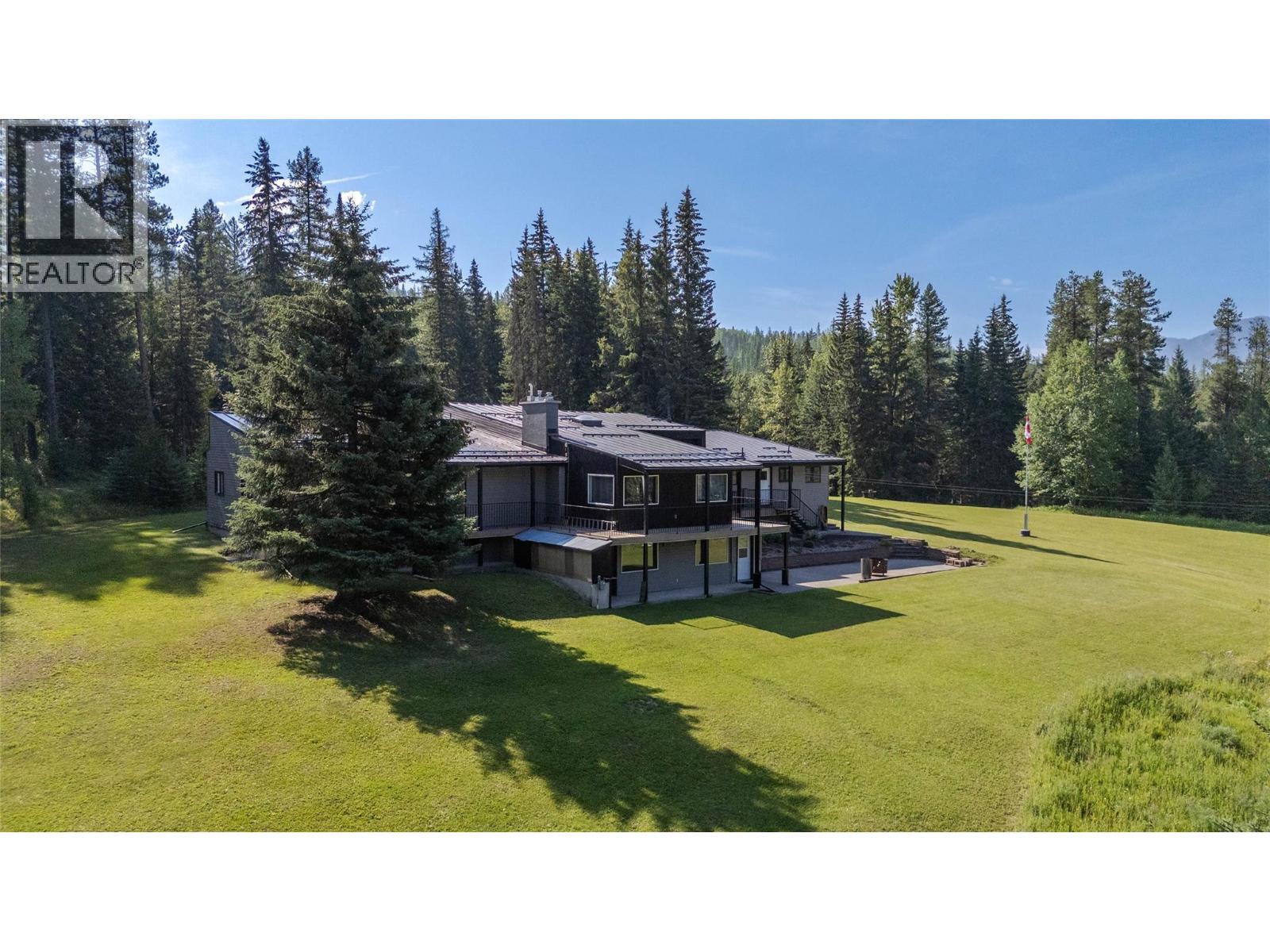 105 Castle Mountain Road, Fernie, BC - Outdoor