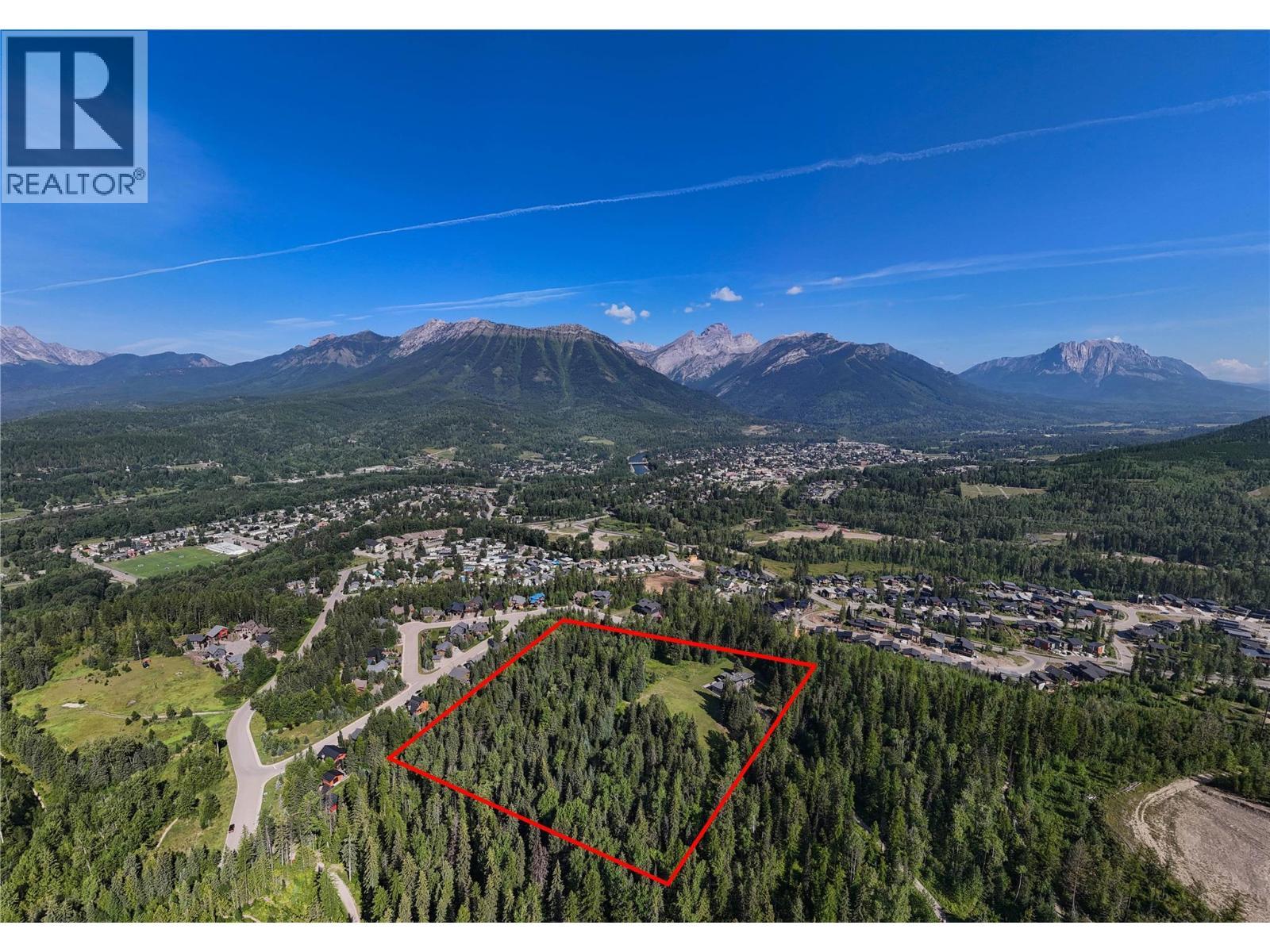 105 Castle Mountain Road, Fernie, BC - Outdoor With View