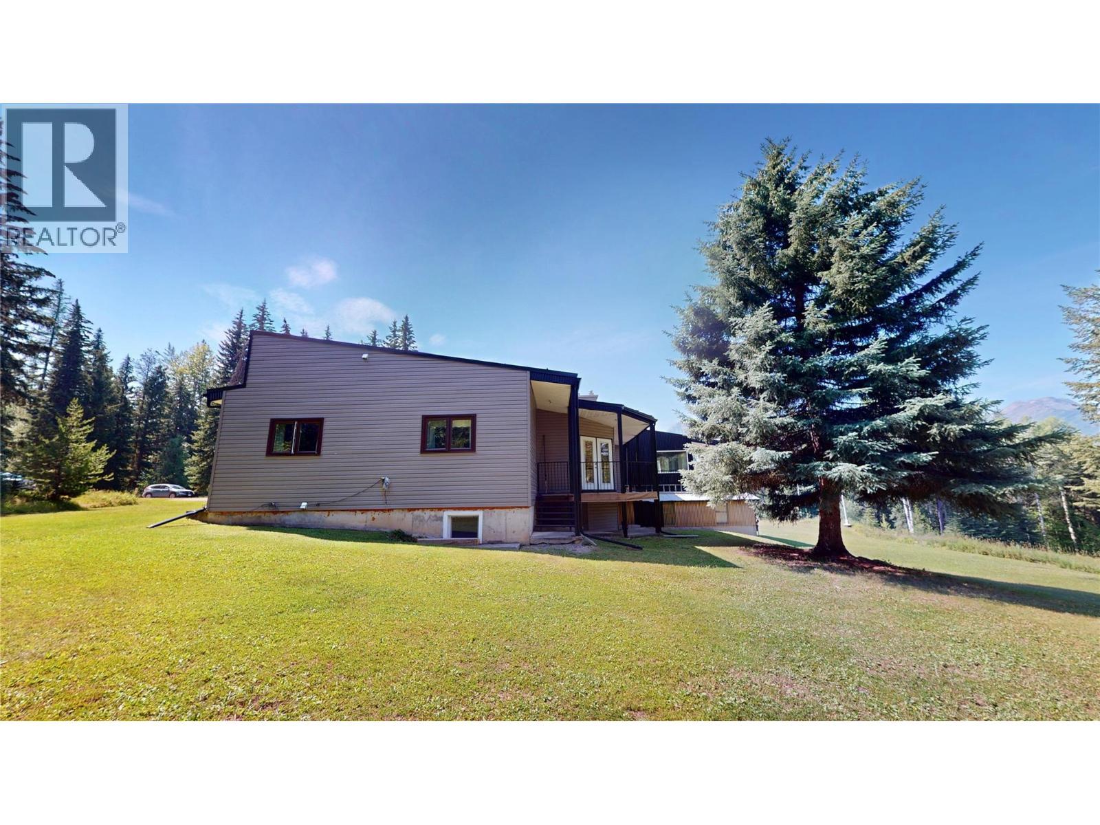 105 Castle Mountain Road, Fernie, BC - Outdoor