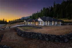 6127 Chase Dr Port Alberni, BC V9Y 0C2